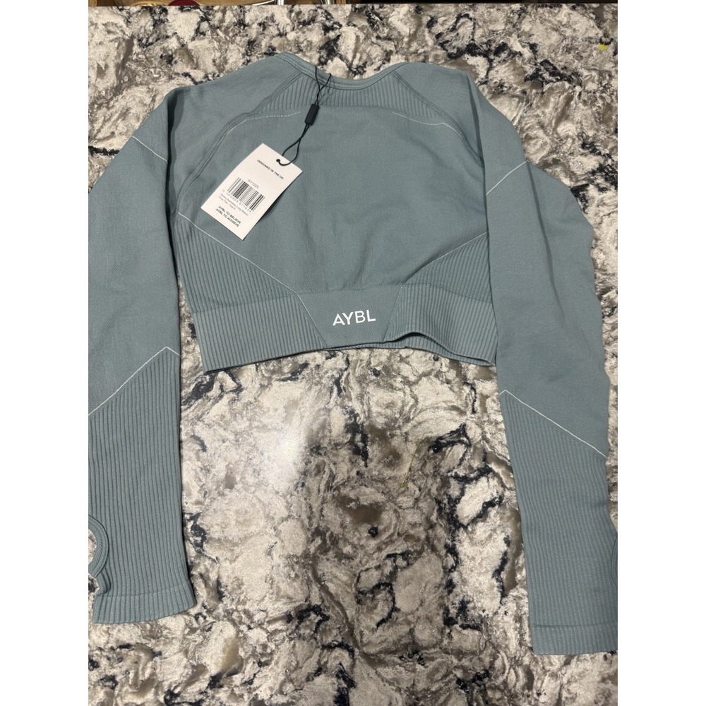 New AYBL REFLEX SEAMLESS LONG SLEEVE CROP TOP Sz‎ Small Teal NWT
